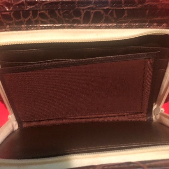 Purse - Picture 8 of 9